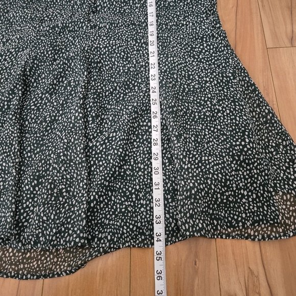 Joie Arctic Animal Spot Balloon Long Sleeve Green Dress size MEDIUM - Picture 10 of 10